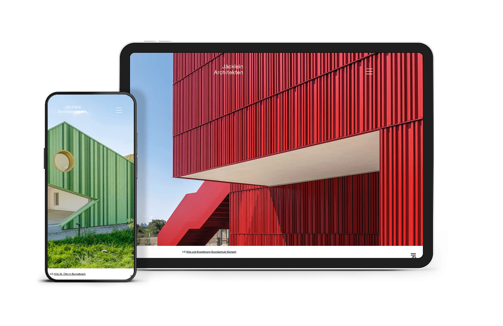 Smartphone und Tablet zeigen die Startseite der Webseite Architekturbüro Jäcklein